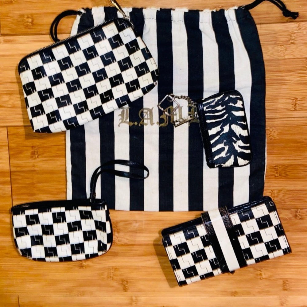 🖤🤍 L.A.M.B Vintage Drawstring Handbag 🖤🤍 - Picture 16 of 16